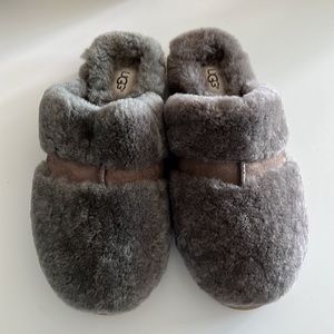 ‼️BLACK FRIDAY SPECIAL‼️ DISCOUNTED✨️New UGG sheepskin warm slippers
